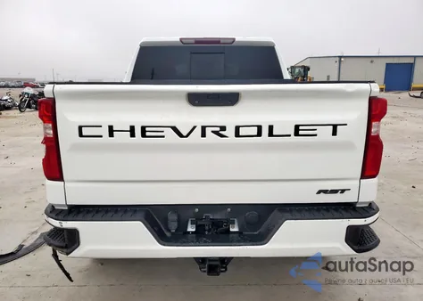2021 Chevrolet Silverado K1500 Rst z USA, uszkodzony, nr VIN 3GCUYEEDXMG336825